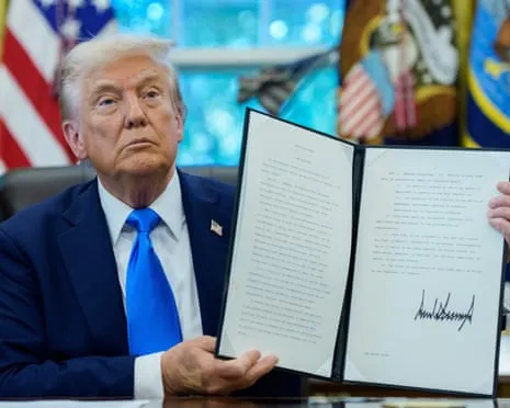 Trump Signs Executive Order Introducing Annual $100,000 Fee on H-1B Visa Applications